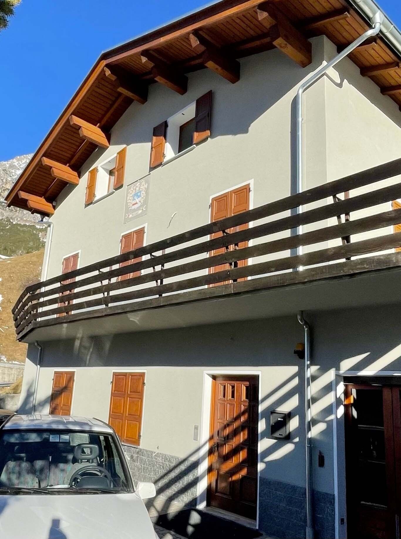 Rifacimento facciate e realizzazione Cappotto termico su abitazione residenziale