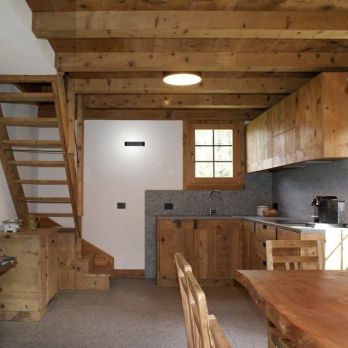 Una baita immersa nel verde a 1600 m. di altitudine a Valdidentro, a due passi da Bormio