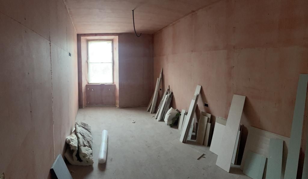 Ristrutturazione residenziale in centro storico a Bormio con diversa divisione dei locali e degli spazi interni