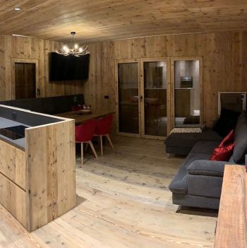 Energy-efficient renovation using dry technology for a residential flat