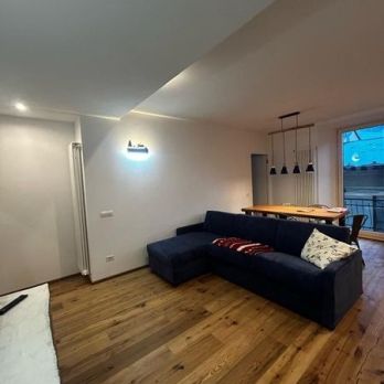 Ristrutturazione residenziale in centro storico a Bormio con diversa divisione dei locali e degli spazi interni