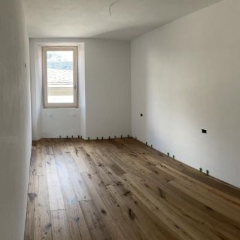Residential renovation in the historic centre of Bormio with a different layout of rooms and interior spaces