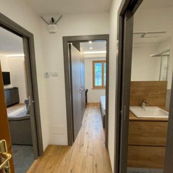 Ristrutturazione interna in appartamento nel centro storico del paese di Bormio