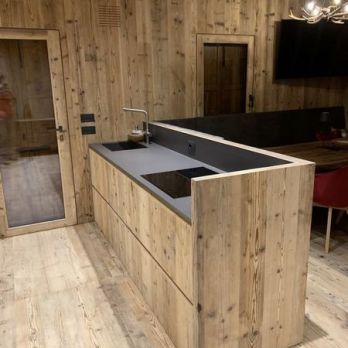 Ristrutturazione ad alta efficienza energetica eseguita con tecnologia a secco per un appartamento residenziale