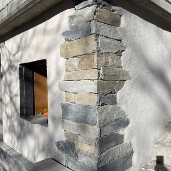 Fusione di Tradizione e Modernità: Restauro in Alta Valtellina