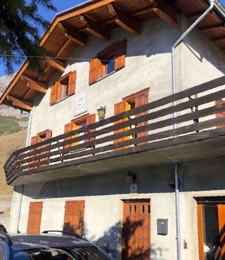 Rifacimento facciate e realizzazione Cappotto termico su abitazione residenziale