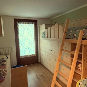 Ristrutturazione appartamento con stile montano moderno